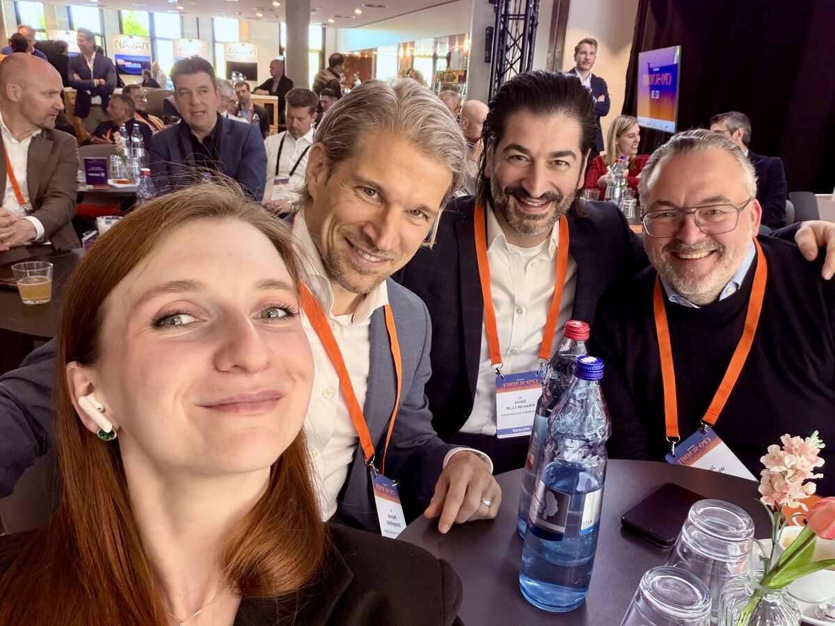 Das Team von Dümpelfeld Partners beim Handelsblatt CPO-Summit